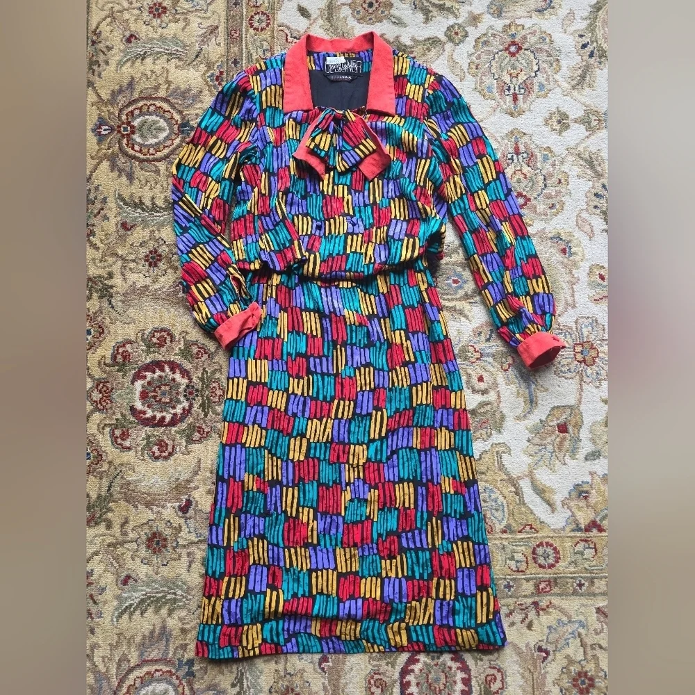 Vintage 70's Utah Tailoring Women's Colorblock Neck Bow Silk Designer Dress S - Picture 1 of 9